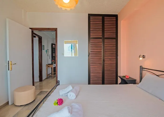 Διαμέρισμα Andromaches Sea View 2 *